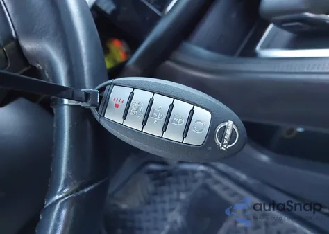 2022 Nissan Pathfinder Platinum 4Wd z USA, uszkodzony, nr VIN 5N1DR3DK2NC232878